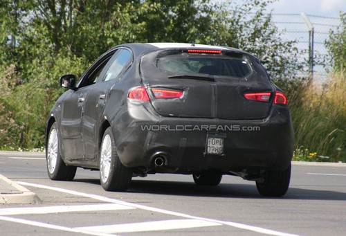 Spy shot Alfa Giulietta