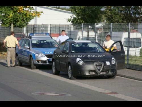 Spy shot Alfa Giulietta