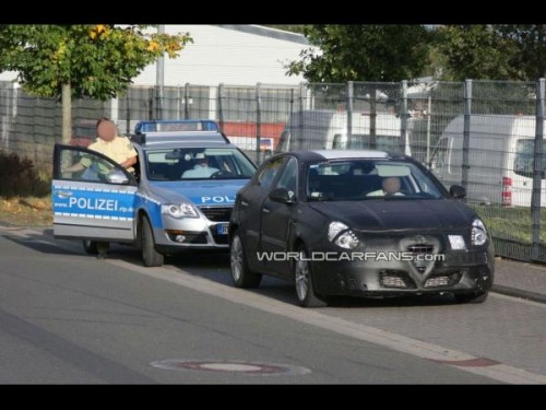 Spy shot Alfa Giulietta